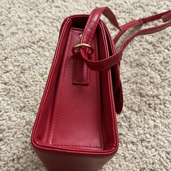red fashion bag - Picture 4 of 10